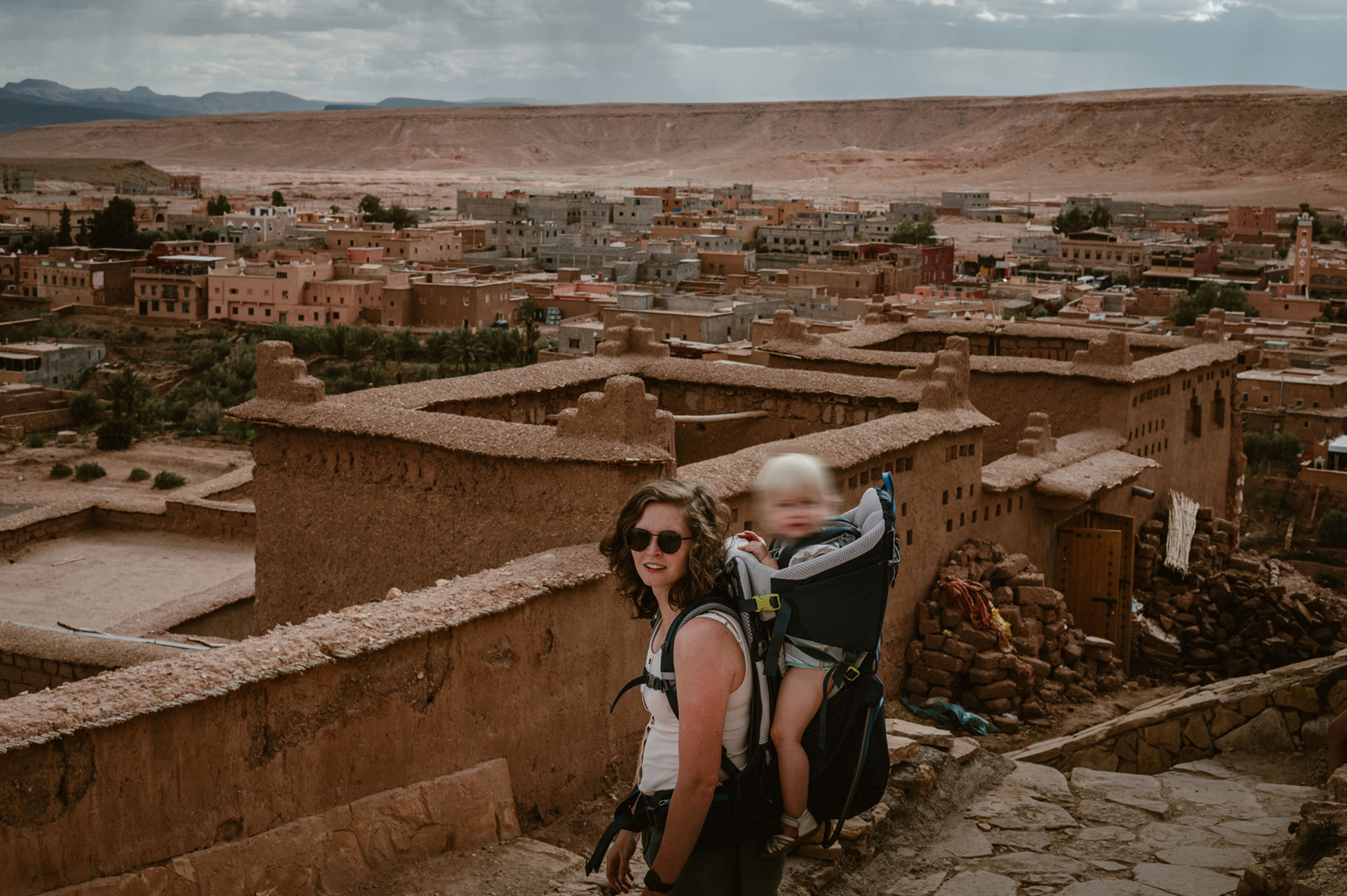 Mother and daughter discovering Aït-Ben-Haddou, an ancient town in Morocco